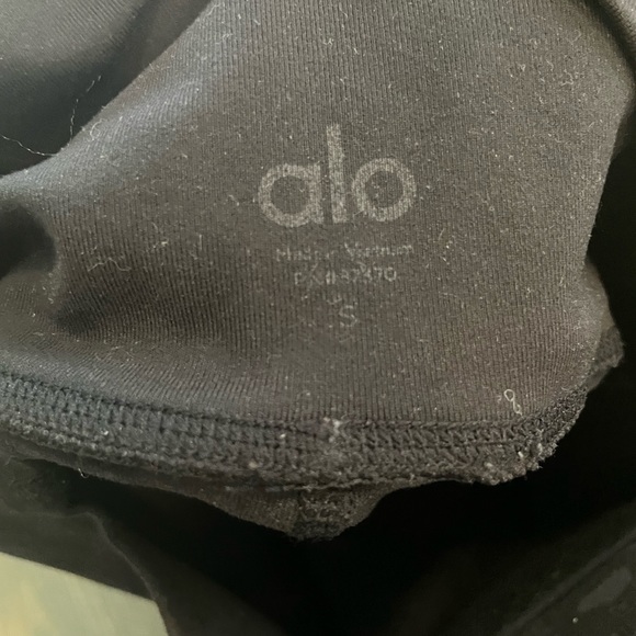 Alo | Black Leggings (S) - Picture 3 of 3